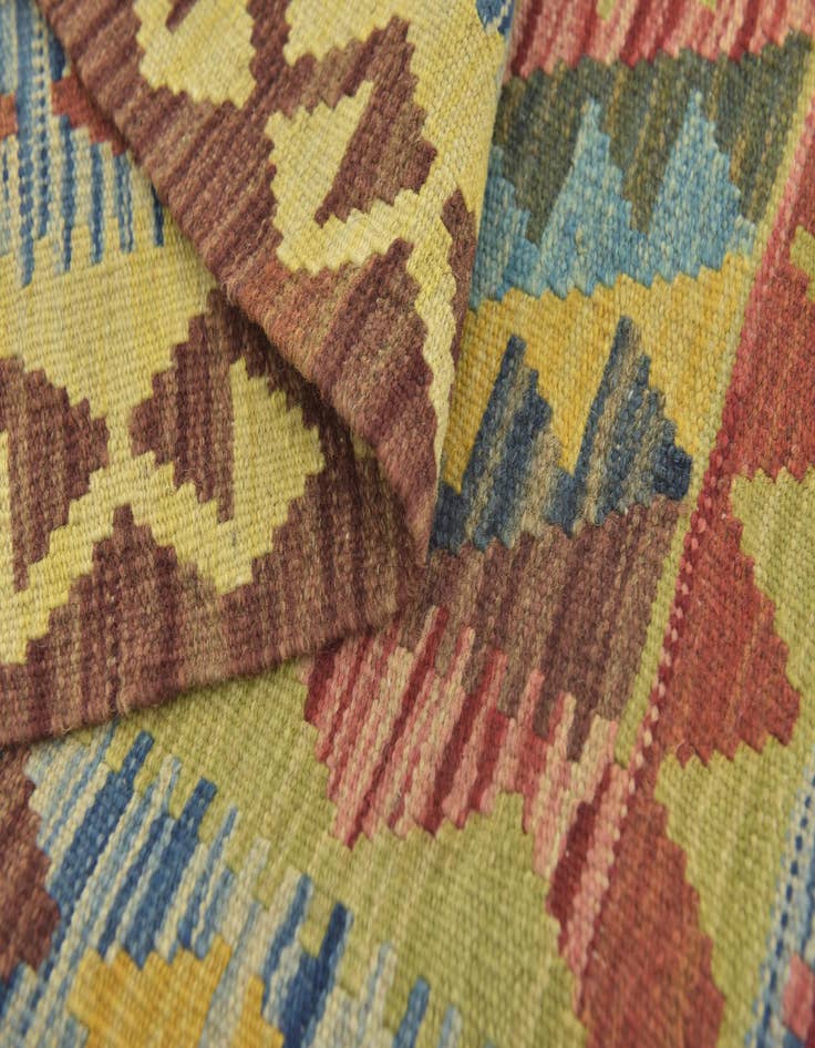 Detail image of 3' x 4' 10  Hand Woven Kilim Maymana Wool Rug