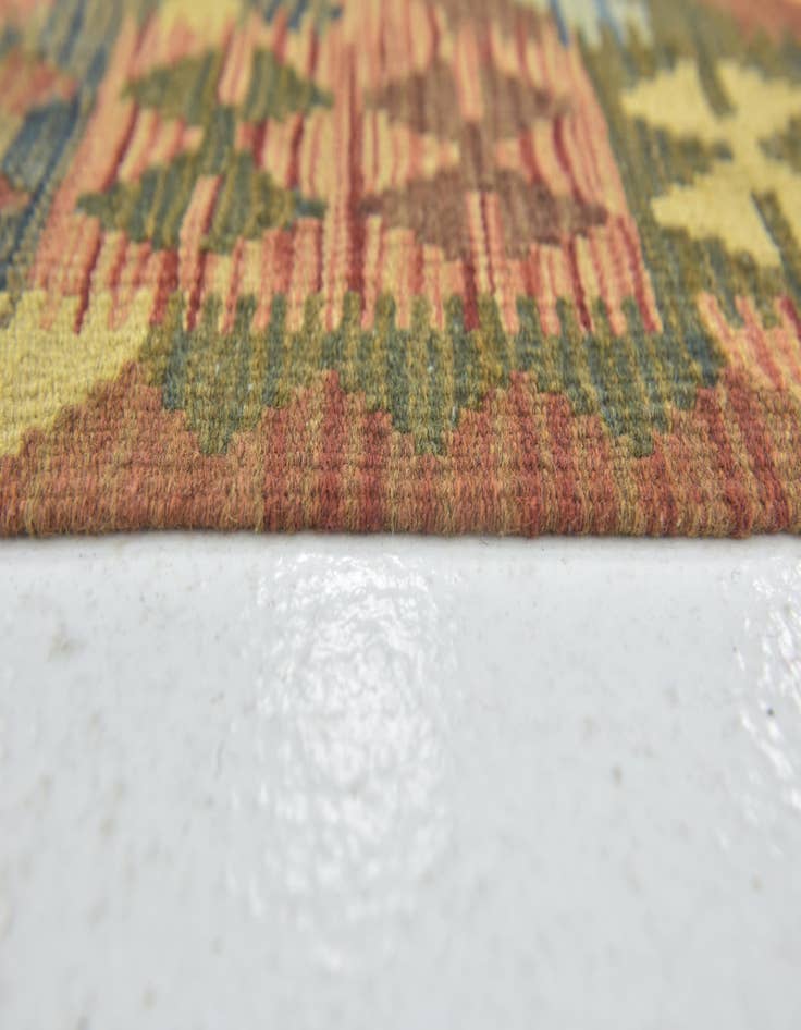 Detail image of 3' 2 x 4'  Hand Woven Kilim Maymana Wool Rug
