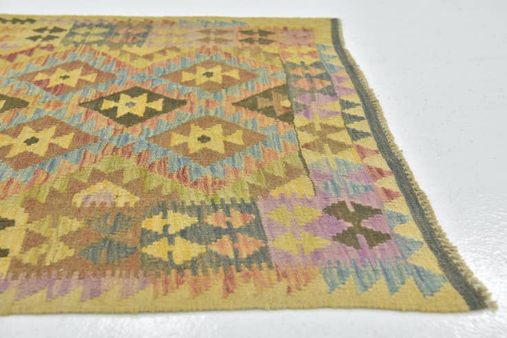 Detail image of 3' 3 x 4' 10 Hand Woven Kilim Maymana Wool Rug