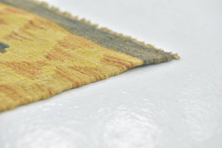 Detail image of 3' 2 x 4' 8 Hand Woven Kilim Maymana Wool Rug
