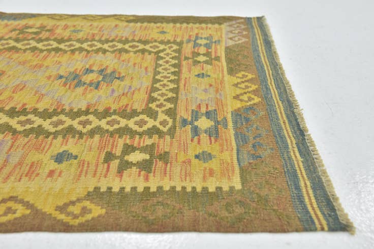 Detail image of 3' 3 x 4' 9 Hand Woven Kilim Maymana Wool Rug