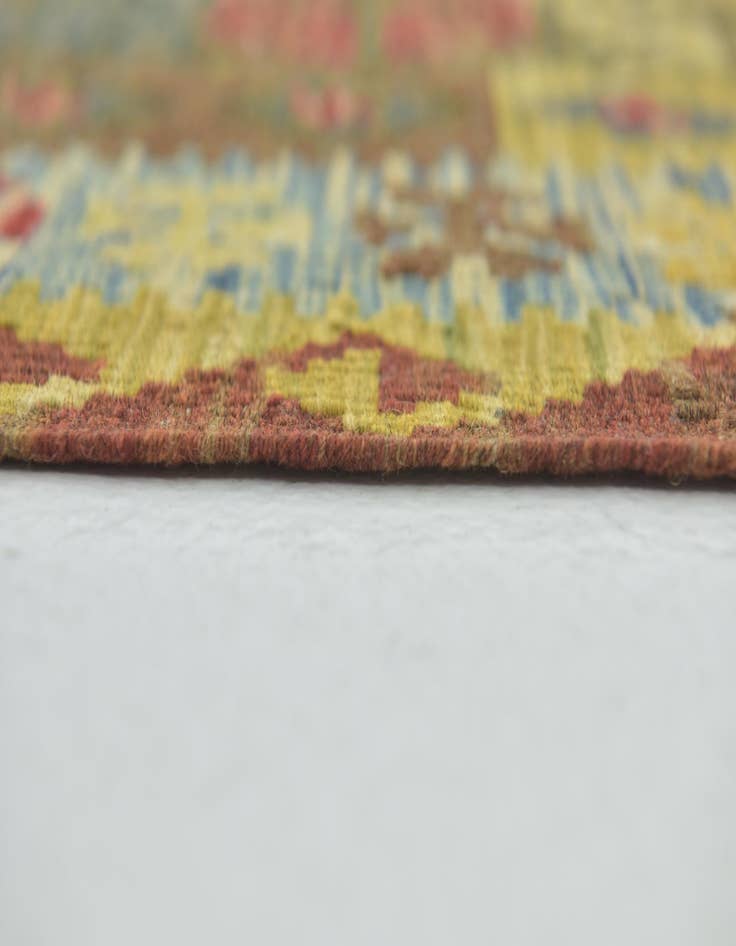 Detail image of 5' 2 x 6' 7  Hand Woven Kilim Maymana Wool Rug