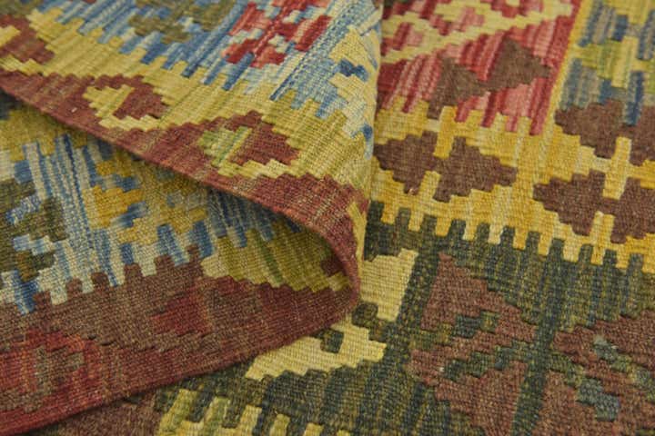 5' 2 x 6' 7 Hand Woven Kilim Maymana Wool Rug