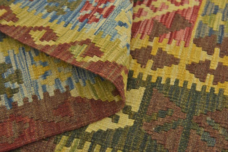 Detail image of 5' 2 x 6' 7 Hand Woven Kilim Maymana Wool Rug