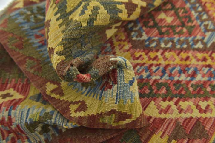 5' 2 x 6' 7 Hand Woven Kilim Maymana Wool Rug