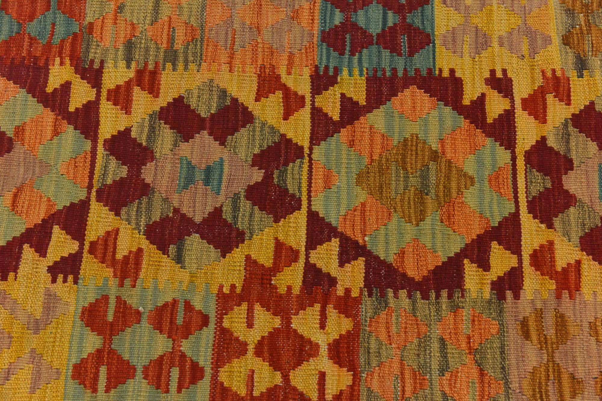 2' 7 x 4' 2 Hand Woven Kilim Maymana Wool Rug