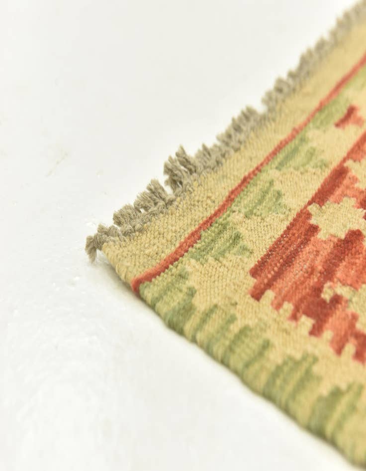 Detail image of 2' 9 x 4' 5  Hand Woven Kilim Maymana Wool Rug