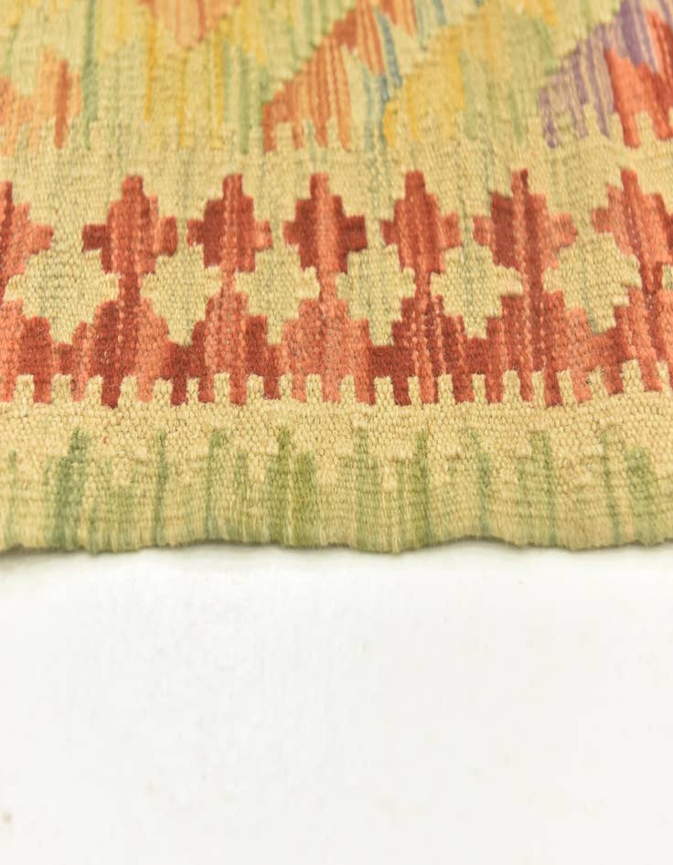 Detail image of 2' 9 x 4' 5  Hand Woven Kilim Maymana Wool Rug
