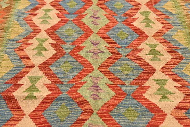 Detail image of 5' 3 x 6' 6 Hand Woven Kilim Maymana Wool Rug