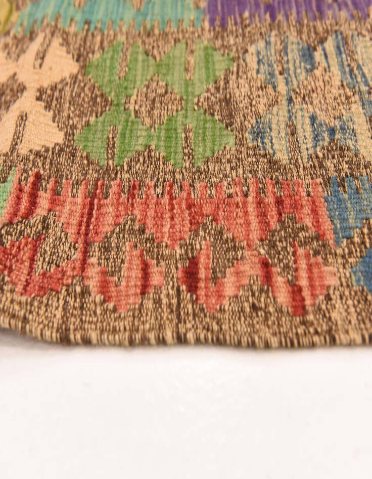 Detail image of 4' 10 x 6' 9  Hand Woven Kilim Maymana Wool Rug