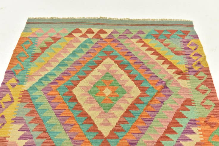Detail image of 2' 9 x 4' 6 Hand Woven Kilim Maymana Wool Rug