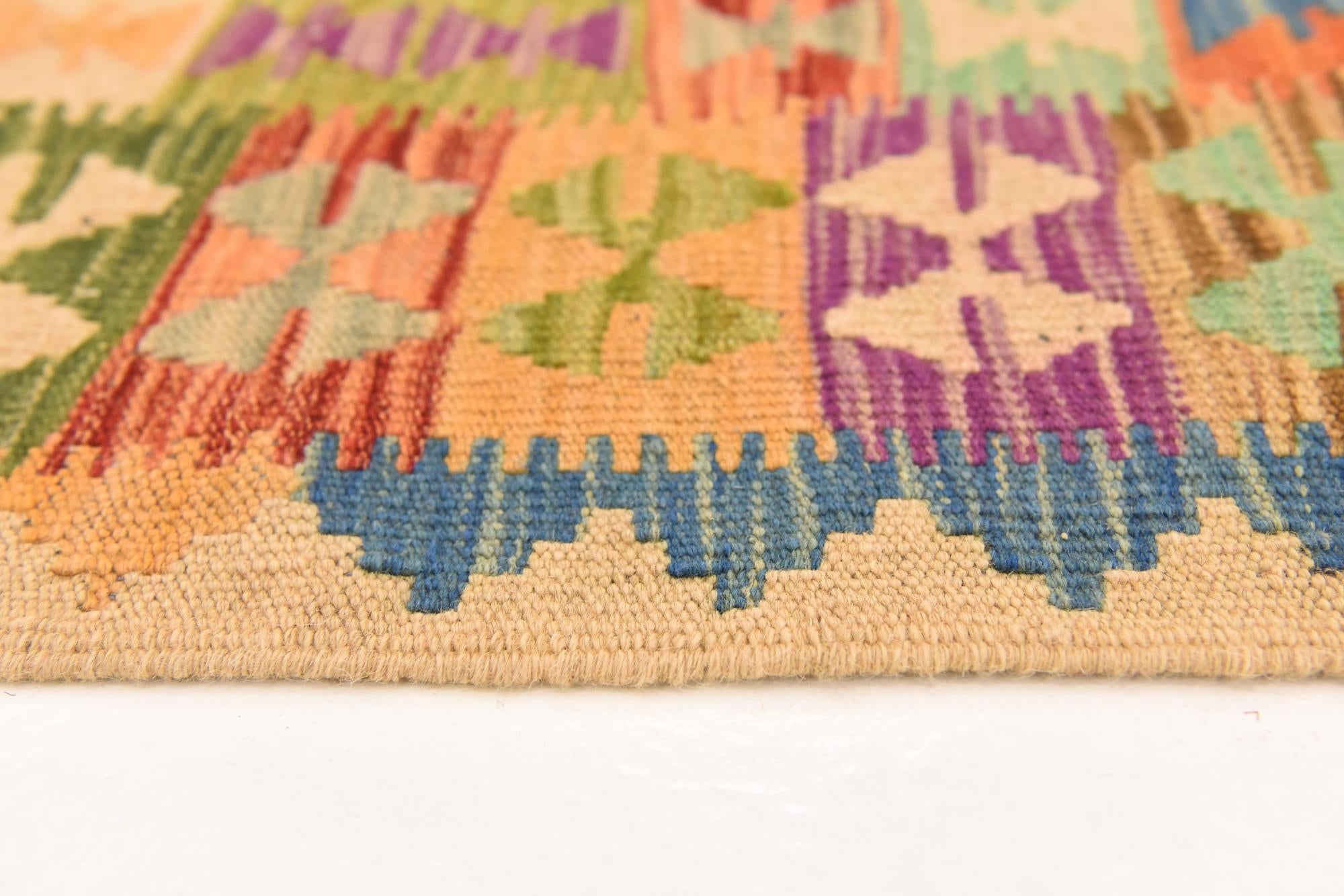 4' x 5' 6 Hand Woven Kilim Maymana Wool Rug
