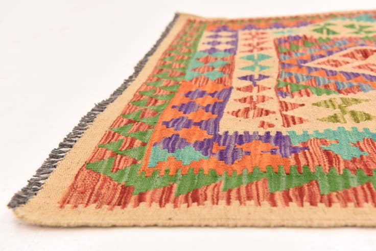 Detail image of 3' 8 x 6' 8 Hand Woven Kilim Maymana Wool Rug