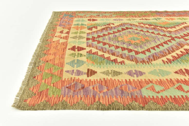 Detail image of 4' 1 x 5' 9 Hand Woven Kilim Maymana Wool Rug