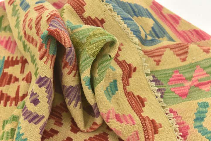 5' x 6' 9 Hand Woven Kilim Maymana Wool Rug