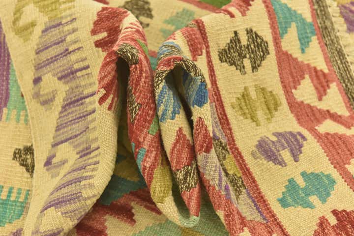 4' 10 x 6' 6 Hand Woven Kilim Maymana Wool Rug