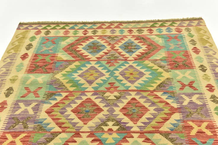 Detail image of 4' 10 x 6' 6 Hand Woven Kilim Maymana Wool Rug