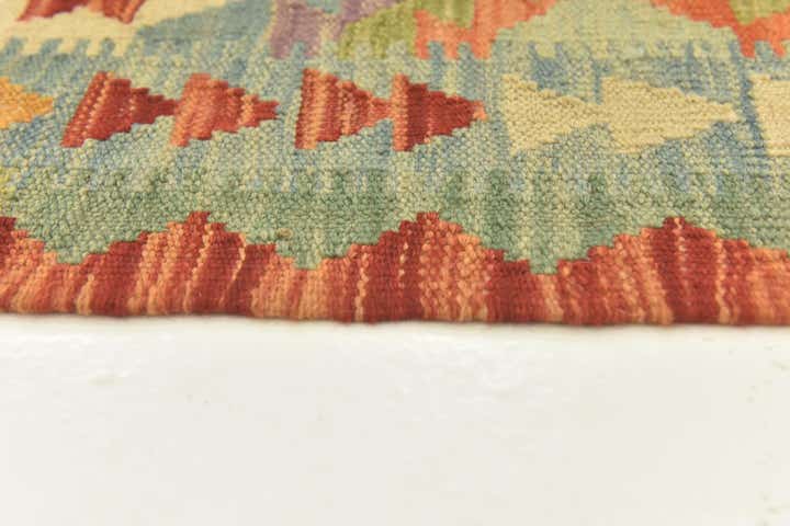 105cm x 160cm Hand Woven Kilim Maymana Wool Rug