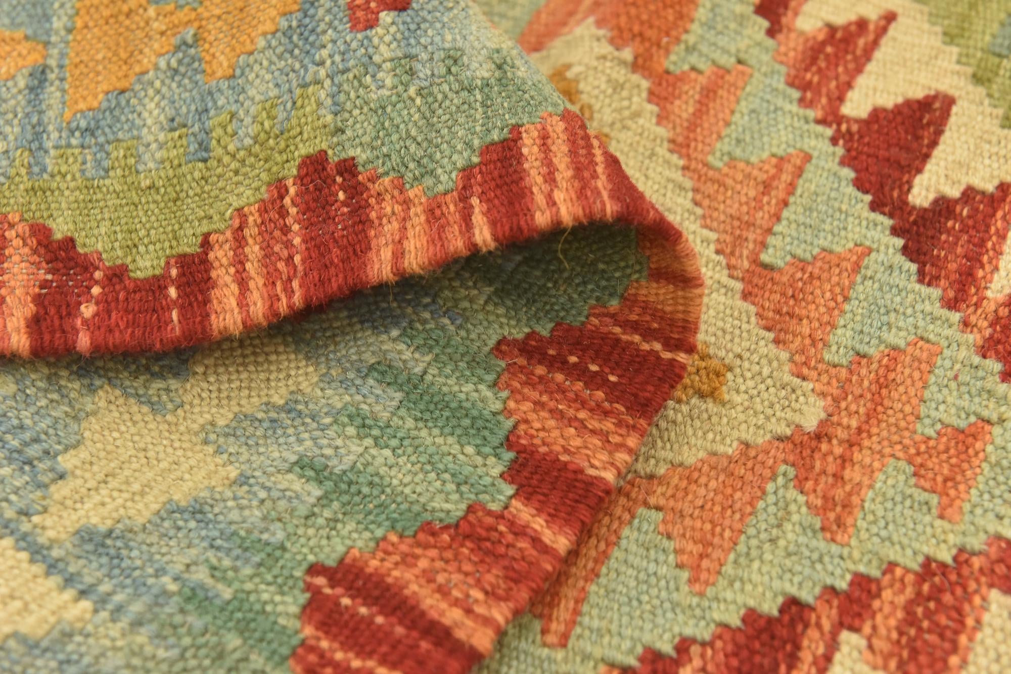 105cm x 160cm Hand Woven Kilim Maymana Wool Rug