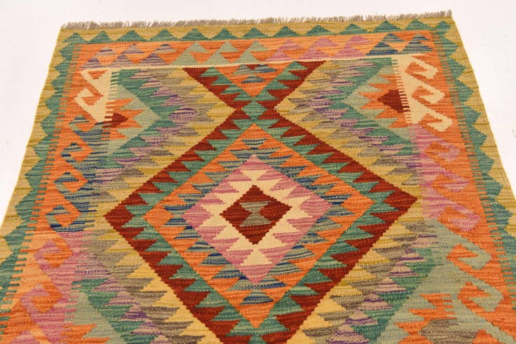 Detail image of 3' 3 x 4' 10 Hand Woven Kilim Maymana Wool Rug