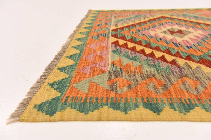Detail image of 3' 3 x 4' 10 Hand Woven Kilim Maymana Wool Rug