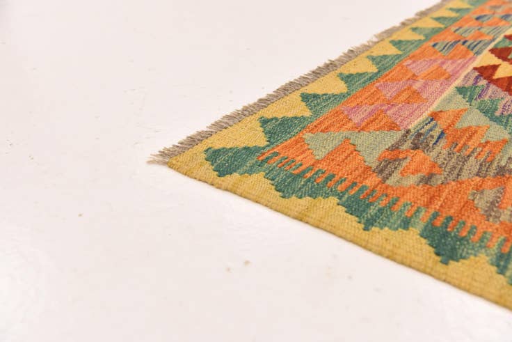 Detail image of 3' 3 x 4' 10 Hand Woven Kilim Maymana Wool Rug