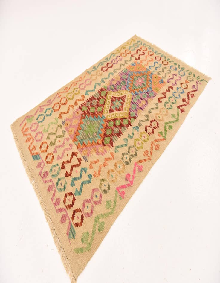 Detail image of 3' 2 x 5' Hand Woven Kilim Maymana Wool Rug