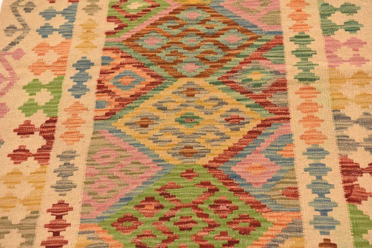 Detail image of 3' 5 x 5' Hand Woven Kilim Maymana Wool Rug