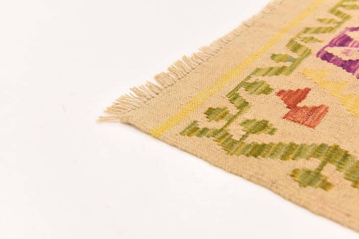 Detail image of 3' 4 x 5' Hand Woven Kilim Maymana Wool Rug