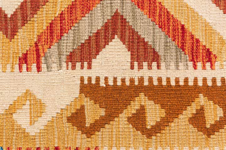 5' 10 x 7' 10 Hand Woven Kilim Maymana Wool Rug
