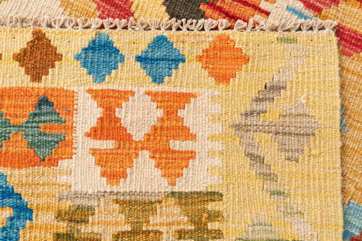 5' 10 x 7' 10 Hand Woven Kilim Maymana Wool Rug
