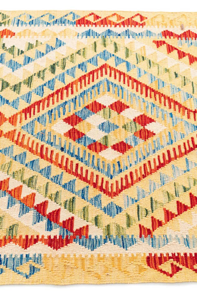 Detail image of 3' 6 x 6' 6 Hand Woven Kilim Maymana Wool Rug