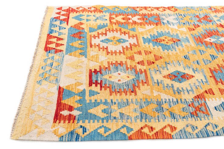 Detail image of 3' 6 x 6' 5 Hand Woven Kilim Maymana Wool Rug