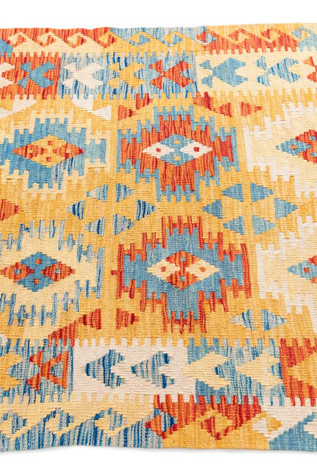 Detail image of 3' 6 x 6' 5 Hand Woven Kilim Maymana Wool Rug