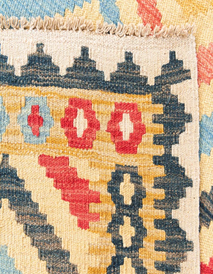 Detail image of 3' 5 x 6' 6  Hand Woven Kilim Maymana Wool Rug