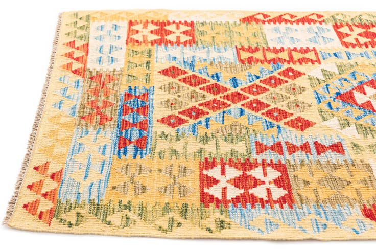 Detail image of 3' 6 x 6' 5 Hand Woven Kilim Maymana Wool Rug
