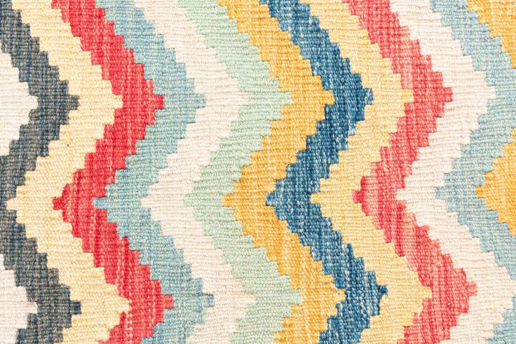 Detail image of 3' 4 x 6' 6 Hand Woven Kilim Maymana Wool Rug