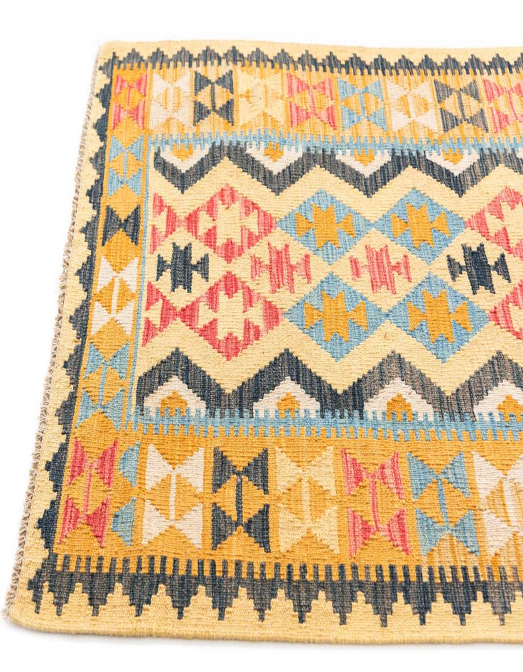 Detail image of 3' 5 x 6' 6  Hand Woven Kilim Maymana Wool Rug