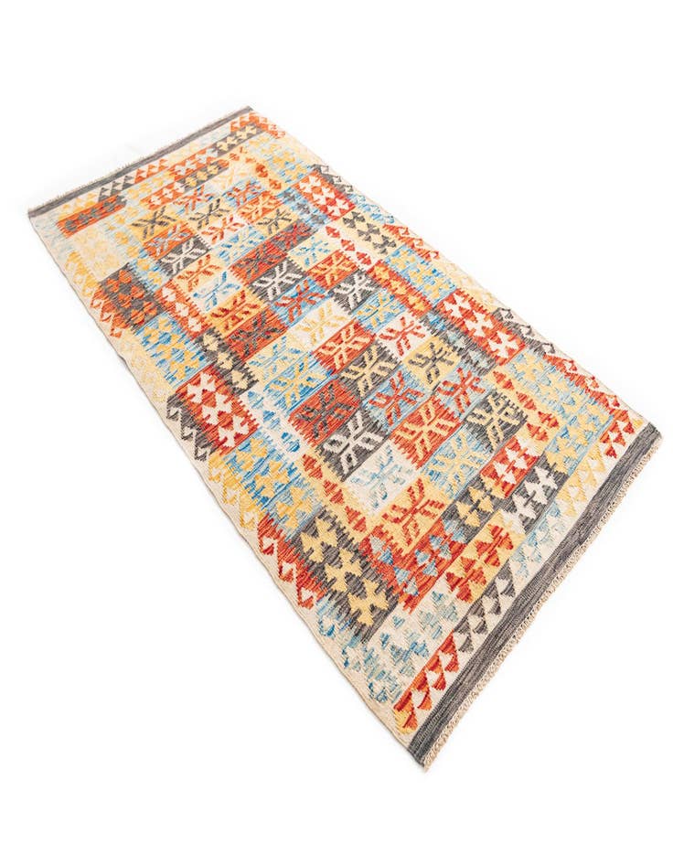Detail image of 3' 6 x 6' 6 Hand Woven Kilim Maymana Wool Rug