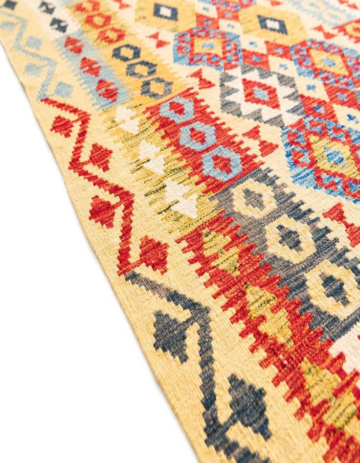 Detail image of 3' 6 x 6' 8  Hand Woven Kilim Maymana Wool Rug