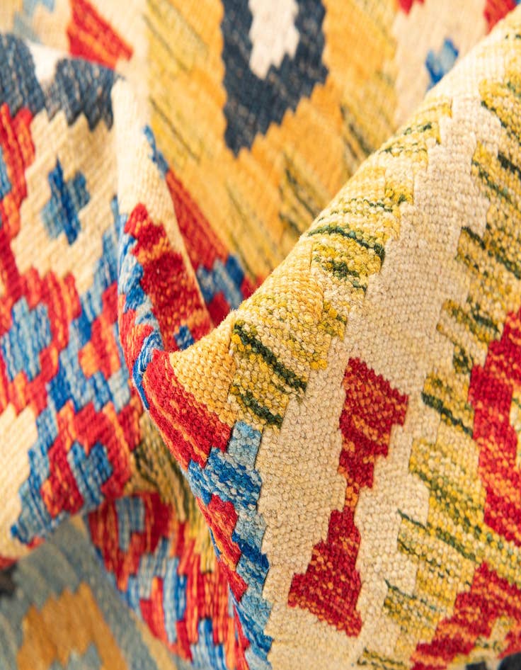 Detail image of 3' 6 x 6' 8  Hand Woven Kilim Maymana Wool Rug