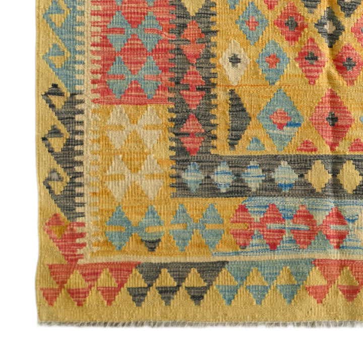 110cm x 205cm Handgewebt Kilim Maymana Wolle Teppich