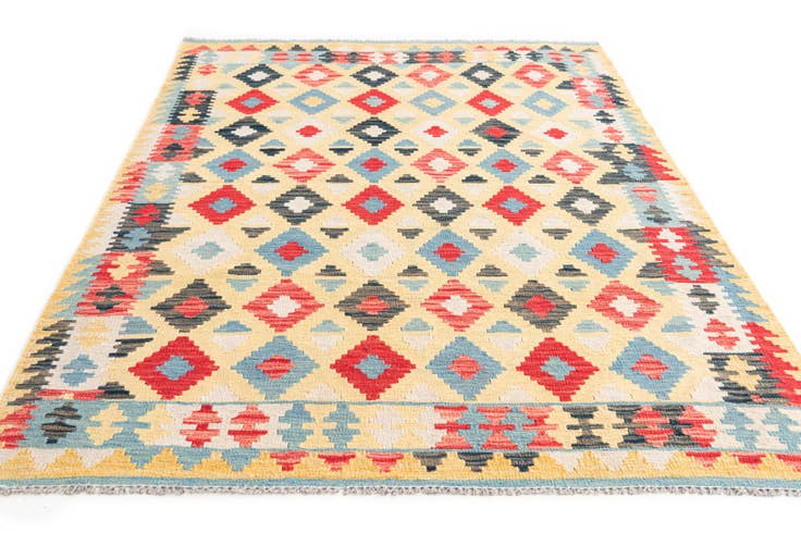 Detail image of 4' 5 x 6' 3 Hand Woven Kilim Maymana Wool Rug