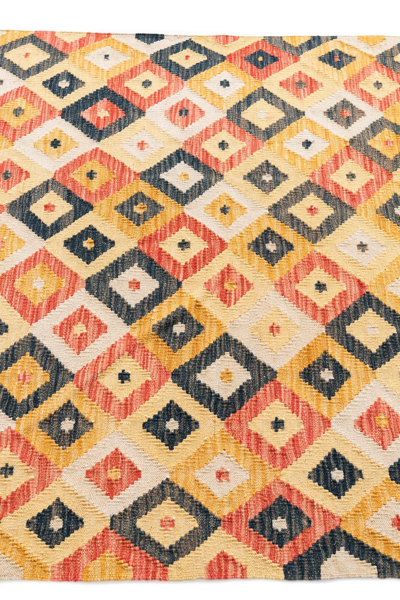 4' 1 x 5' 7 Hand Woven Kilim Maymana Wool Rug