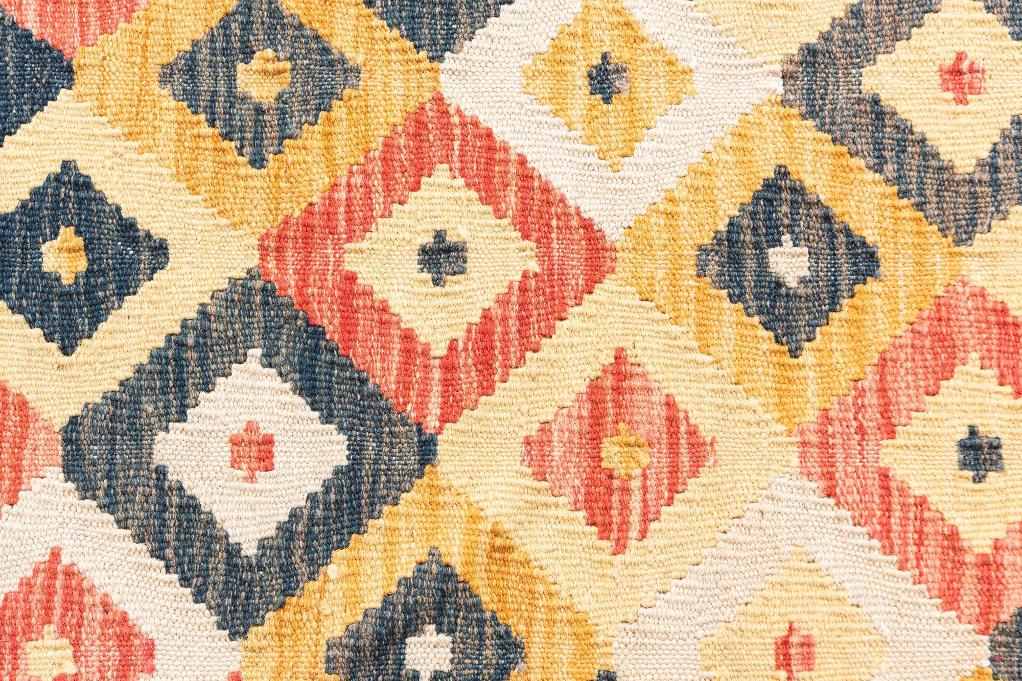4' 1 x 5' 7 Hand Woven Kilim Maymana Wool Rug