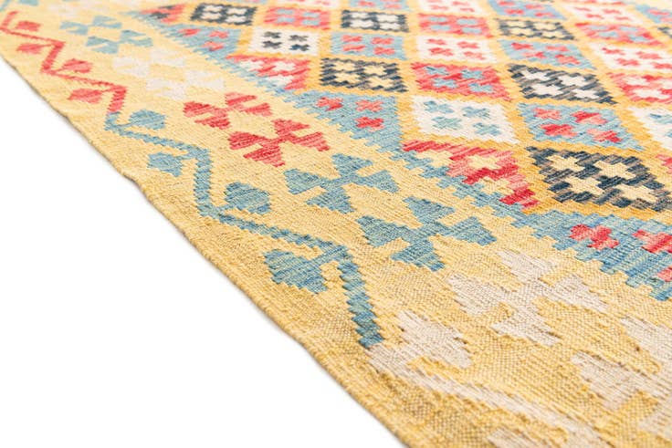 Detail image of 4' 3 x 5' 8 Hand Woven Kilim Maymana Wool Rug