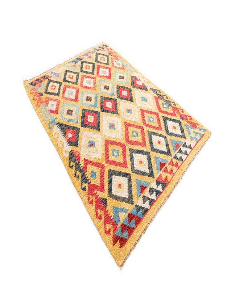 Detail image of 4' 2 x 5' 9  Hand Woven Kilim Maymana Wool Rug