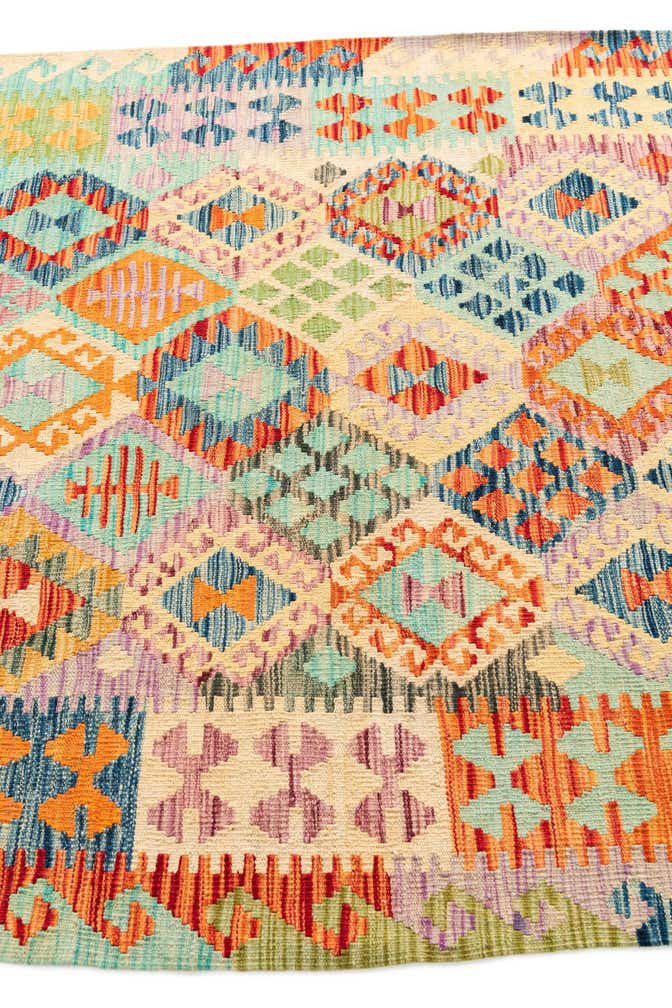 4' 9 x 5' 8 Hand Woven Kilim Maymana Wool Rug