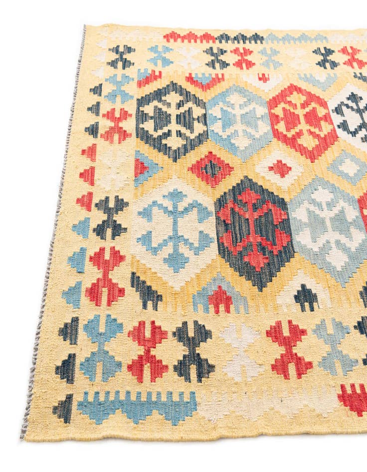 Detail image of 4' 3 x 5' 9  Hand Woven Kilim Maymana Wool Rug