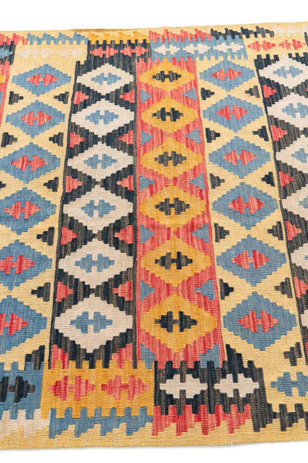 Detail image of 4' 5 x 5' 9 Hand Woven Kilim Maymana Wool Rug